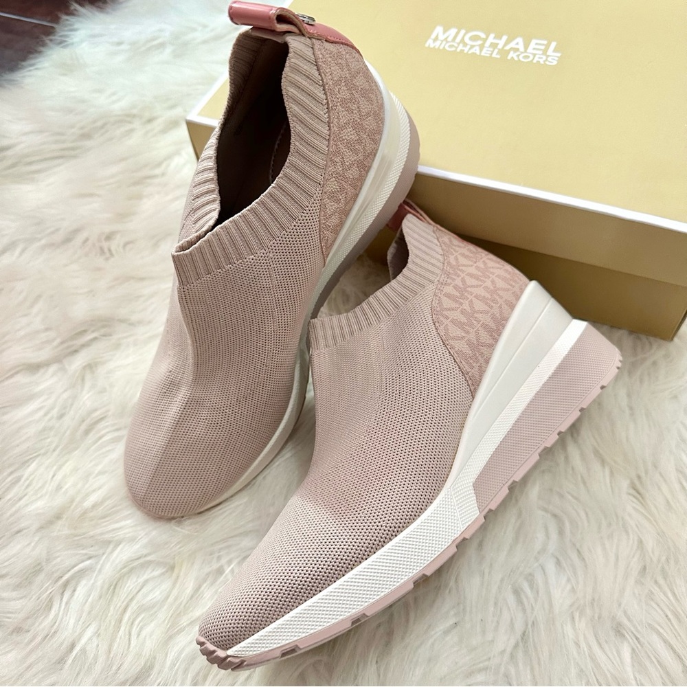 Michael Kors Mabel Slip On Trainer size 9US Womens